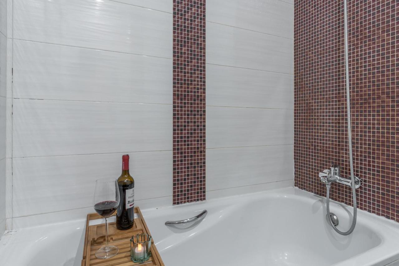 Tuguest Postigo II Catedral Apartment - Free Parking غرناطة المظهر الخارجي الصورة